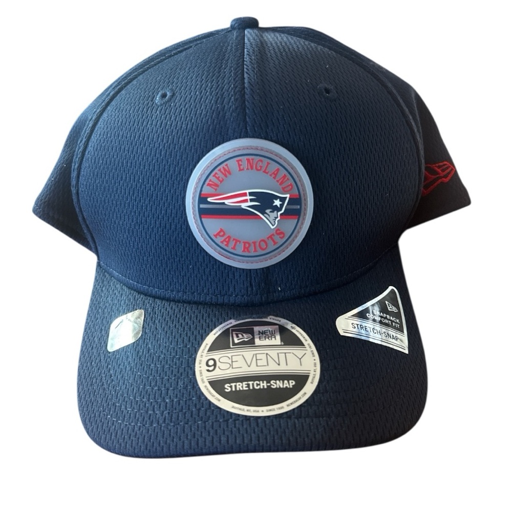 New Era NE Patriots Rubber Logo Stretch Snapback - NWT